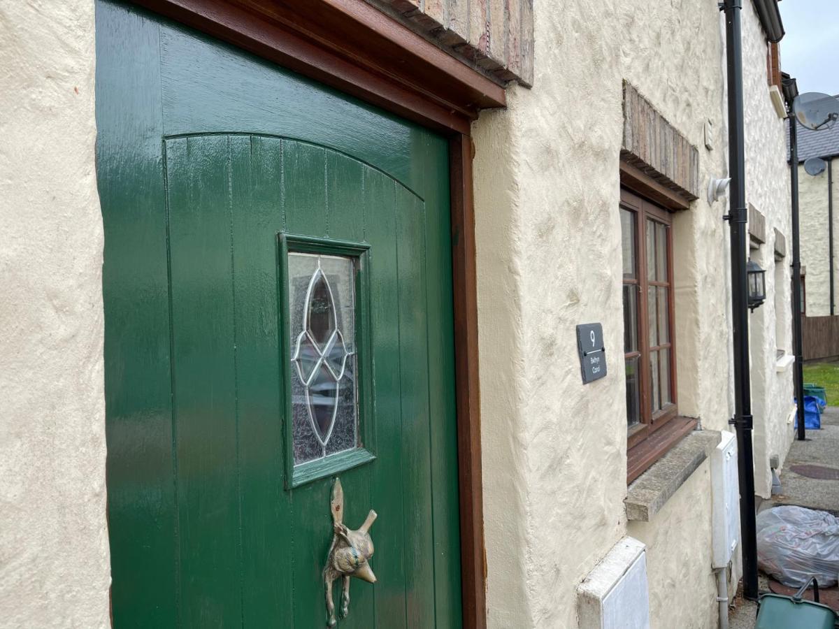 Cottage With Hot Tub In Pembrokeshire Haverfordwest Exterior photo